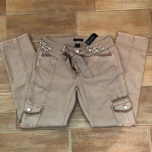 WHITE HOUSE BLACK MARKET size 4R